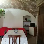 卡纳里诺农家乐2号 * Castel Viscardo